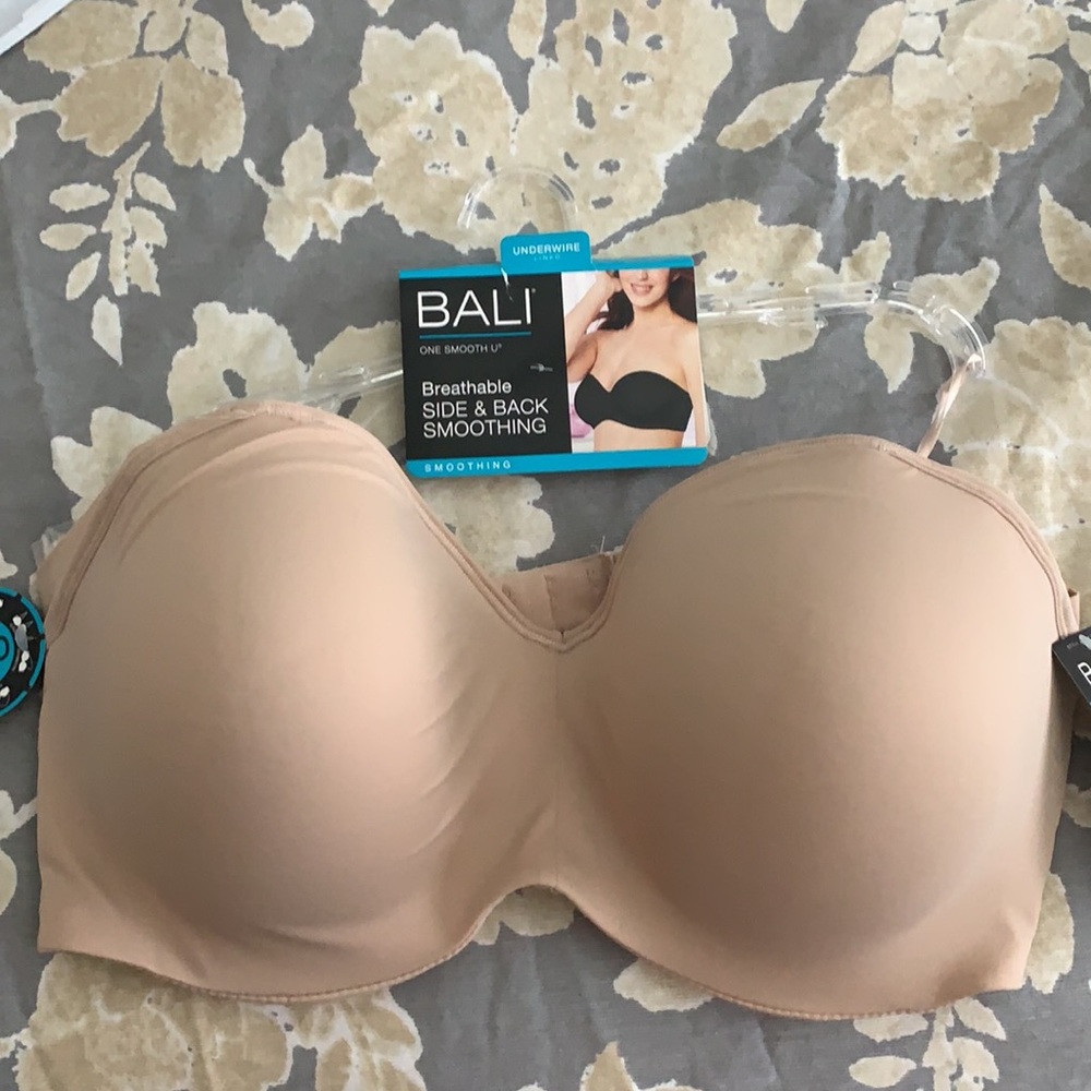 NWT Bali strapless bra